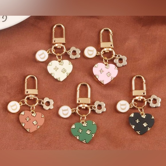 Stylish Keychain - Picture 3 of 5